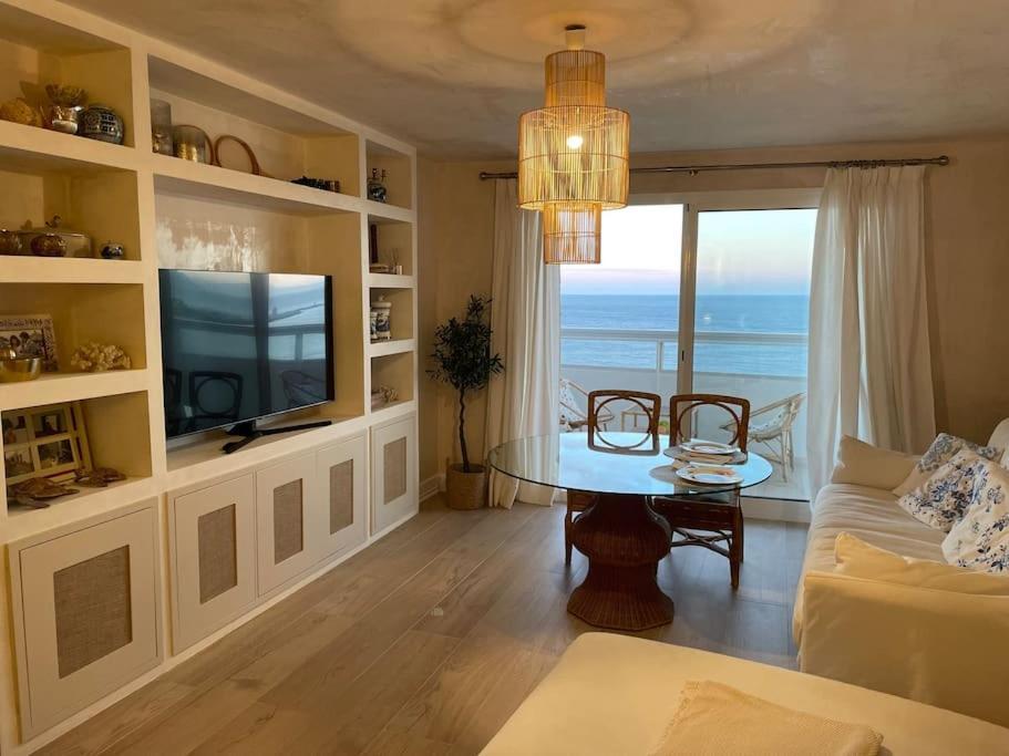 Maravilloso Apartamento En Primera Linea De Playa. Torreguadiaro Exterior photo